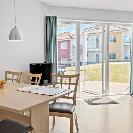 Sopark Lejl, 35 Apartment